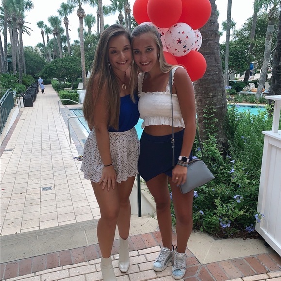 Meet your Posher, Annalise - Picture 1 of 1